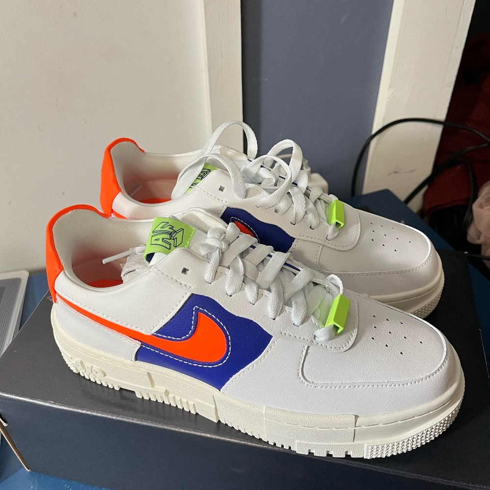 Women's Nike AF1 shadow Size 8